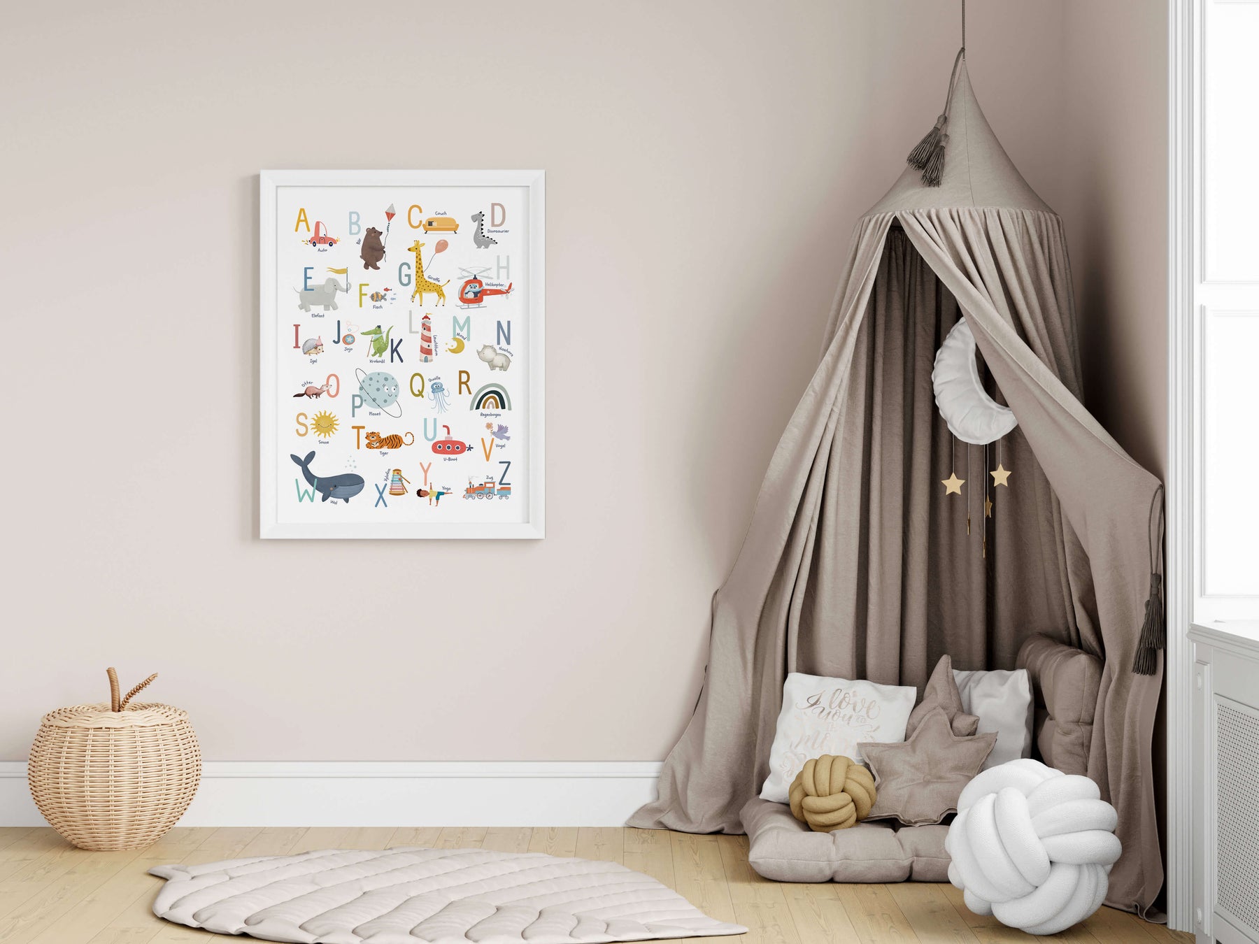 Alphabet-Poster mit süßen Motiven | ABC-Poster fürs Kinderzimmer | Lernposter in DIN B2 und A4 - auch toll als Geschenk